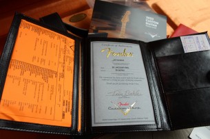 FENDER "Custom Shop Heavy Relic '62 Jaguar Matching Head Fiesta Red" HARDCASE