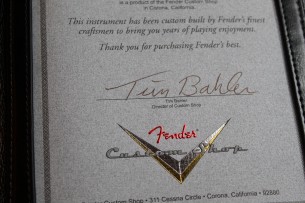 FENDER "Custom Shop Heavy Relic '62 Jaguar Matching Head Fiesta Red" HARDCASE