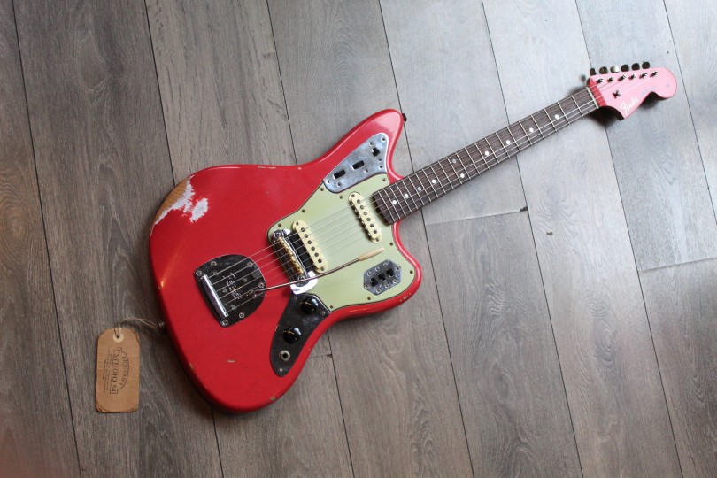 FENDER "Custom Shop Heavy Relic '62 Jaguar Matching Head Fiesta Red" HARDCASE