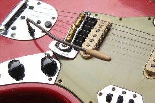 FENDER "Custom Shop Heavy Relic '62 Jaguar Matching Head Fiesta Red" HARDCASE