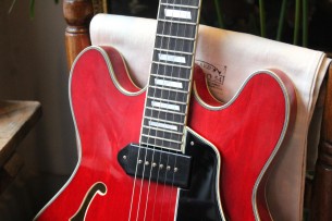 EASTMAN "T64 VT Antique Red" HARDCASE and Paper, 2, 47 KG