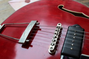 EASTMAN "T64 VT Antique Red" HARDCASE and Paper, 2, 47 KG