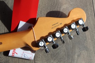FENDER "Player Plus Stratocaster, Sienna Sunburst, Pau Ferro" GIGBAG, 3, 59 KG