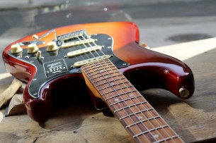 FENDER "Player Plus Stratocaster, Sienna Sunburst, Pau Ferro" GIGBAG, 3, 59 KG