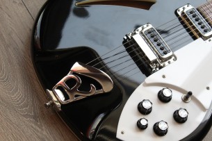 RICKENBACKER "360/ Jetglo" HARDCASE
