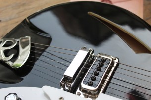 RICKENBACKER "360/ Jetglo" HARDCASE