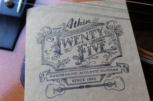 ATKIN "D-37 Herringbone Natural Aged" HARDCASE