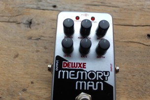 EHX "Nano Deluxe Memory Man Analog Delay / Chorus/ Vibrato"