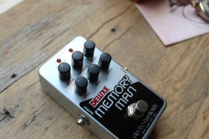 EHX "Nano Deluxe Memory Man Analog Delay / Chorus/ Vibrato"