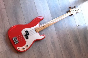 FENDER "Classic Series Precision Fiesta Red 2014"