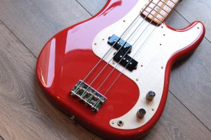 FENDER "Classic Series Precision Fiesta Red 2014"