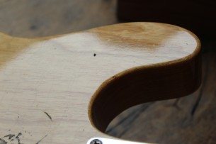 FENDER "Custom Shop Limited Edition '70S Tele - Relic - Aged Natural" HARDCASE & PAPERS, 3, 11 KG