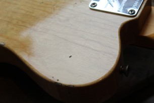 FENDER "Custom Shop Limited Edition '70S Tele - Relic - Aged Natural" HARDCASE & PAPERS, 3, 11 KG