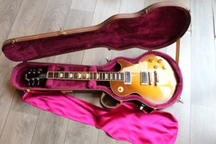 GIBSON "Les Paul Standard Honey Burst Original of 1998" PAPERS & HARDCASE, 4, 56 KG