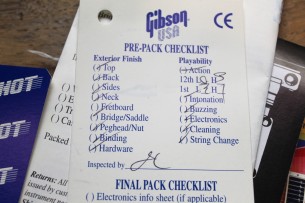 GIBSON "Les Paul Standard Honey Burst Original of 1998" PAPERS & HARDCASE, 4, 56 KG