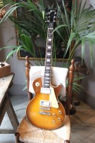 GIBSON "Les Paul Standard Honey Burst Original of 1998" PAPERS & HARDCASE, 4, 56 KG