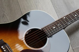 GIBSON "J-45 Standard Finish Vintage Sunburst with Hardcase" GIBSON "J-45 Standard Finish Vintage Sunburst with Hardcase"