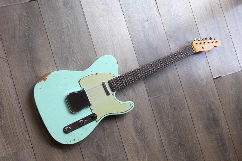 FENDER "Custom Limited 1961 Telecaster Relic Fade Aged Surf Green" HARDCASE, LIMITED