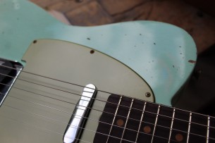 FENDER "Custom Limited 1961 Telecaster Relic Fade Aged Surf Green" HARDCASE, LIMITED