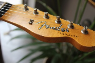FENDER "Custom Limited 1961 Telecaster Relic Fade Aged Surf Green" HARDCASE, LIMITED