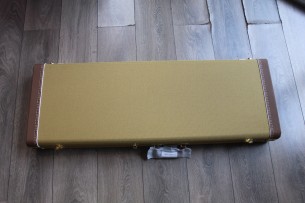 FENDER "Limited Edition '53 Telecaster Journeyman Relic, Aged Nocaster Blonde" HARDCASE