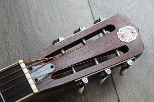 REPUBLIC "Tricone Classic Relic Nickel" HARDCASE