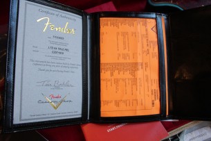 FENDER "Custom Shop Limited Edition '64 Tele Relic Aged Ocean Turquoise" HARDCASE, 3, 39 KG