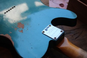 FENDER "Custom Shop Limited Edition '64 Tele Relic Aged Ocean Turquoise" HARDCASE, 3, 39 KG