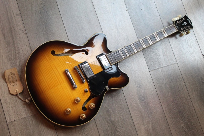 HOFNER "Contemporary Series Verythin with Rosewood Fretboard , Antique Sunburst"