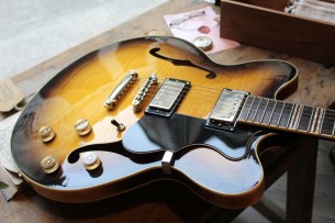 HOFNER "Contemporary Series Verythin with Rosewood Fretboard , Antique Sunburst"