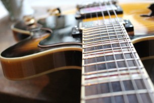 HOFNER "Contemporary Series Verythin with Rosewood Fretboard , Antique Sunburst"