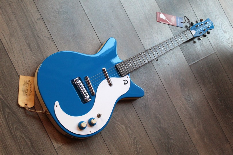 DANELECTRO "59 NOS + Go Go Blue Dark Blue"