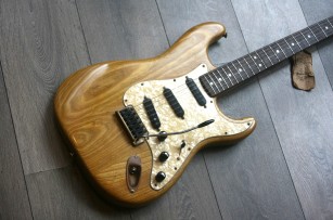 Fender "Stratocaster Dan Smith 1982 Modified" 5, 50 kilograms