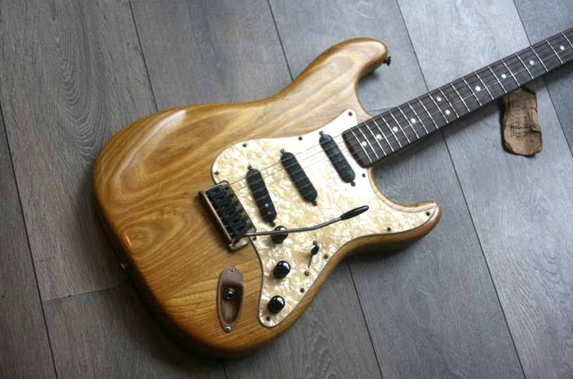 Fender "Stratocaster Dan Smith 1982 Modified" 5, 50 kilograms