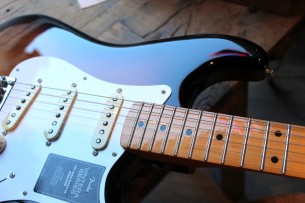 FENDER "Vintera '50s Stratocaster Modified, Two Tone Sunburst"