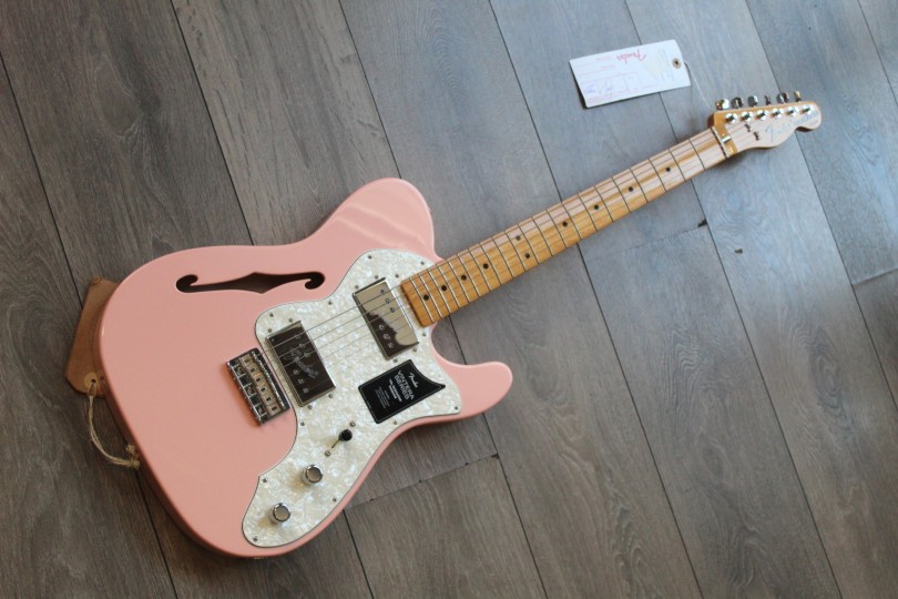 Fender "Limited Edition Vintera 70s Tele Thinline in Shell Pink"