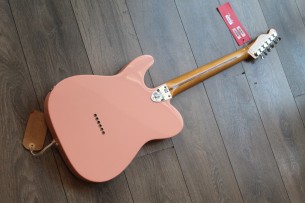 Fender "Limited Edition Vintera 70s Tele Thinline in Shell Pink"