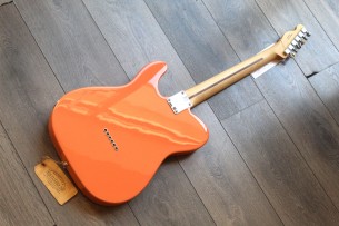 Fender "Limited Edition Player Telecaster, Maple Fingerboard, Pacific Peach"