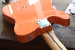 Fender "Limited Edition Player Telecaster, Maple Fingerboard, Pacific Peach"