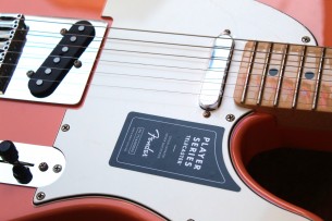 Fender "Limited Edition Player Telecaster, Maple Fingerboard, Pacific Peach"