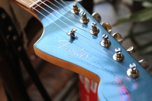 FENDER "Jazzmaster Vintera® '60s Jazzmaster®Ice Blue Metallic, Matched Head" GIG BAG FENDER "Jazzmaster Vintera® '60s Jazzmaster®Ice Blue Metallic, Matched Head" GIG BAG