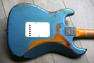 Fender "Custom Shop 60s Stratocaster "Binding Neck" Heavy Relic Lake Placid Blue over Sunburst"