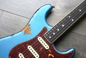 Fender "Custom Shop 60s Stratocaster "Binding Neck" Heavy Relic Lake Placid Blue over Sunburst"