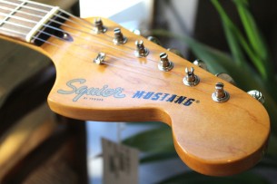 SQUIER "Classic Vibe '60s Competition Mustang, Laurel, Lake Placid Blue"