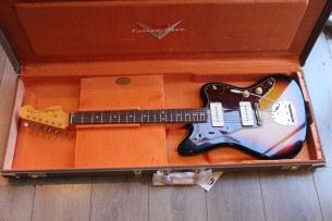FENDER "Custom Shop 1962 Jazzmaster Journeyman Relic ,Three Color Sunburst" HARDCASE, 3, 6 KG
