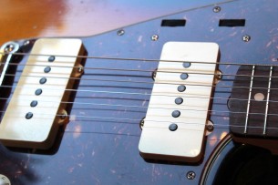 FENDER "Custom Shop 1962 Jazzmaster Journeyman Relic ,Three Color Sunburst" HARDCASE, 3, 6 KG