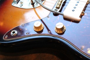 FENDER "Custom Shop 1962 Jazzmaster Journeyman Relic ,Three Color Sunburst" HARDCASE, 3, 6 KG