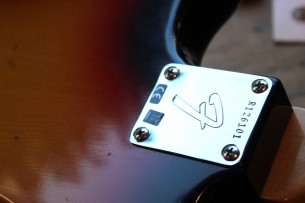 FENDER "Custom Shop 1962 Jazzmaster Journeyman Relic ,Three Color Sunburst" HARDCASE, 3, 6 KG