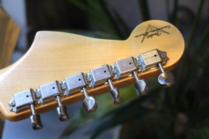 FENDER "Custom Shop 1962 Jazzmaster Journeyman Relic ,Three Color Sunburst" HARDCASE, 3, 6 KG