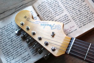 FENDER "Custom Shop 1962 Jazzmaster Journeyman Relic ,Three Color Sunburst" HARDCASE, 3, 6 KG